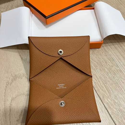 爱马仕（HERMES）Calvi系列Epsom小牛皮卡包零钱包名片夹纯色简约女款 新年送礼 金棕色H044164CK37