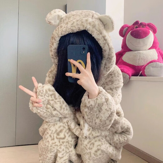 Yu Zhaolin (YUZHAOLIN) winter pajamas for women autumn and winter coral velvet 2025 new thickened cute leopard print one-piece plus velvet hooded nightgown winter