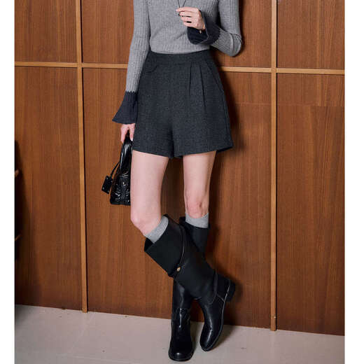 KUHNMARVIN sheep wool shorts for women 2025 winter new style hip-covering slimming casual wide-leg straight pants K20183 dark gray S