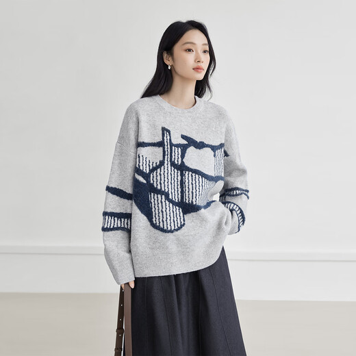 Dialogue (DUIBAI) Art Painting Joint Loose Contrast Jacquard Round Neck Sweater Women's 2025 Winter New Soft Waxy Sweater Light Gray S