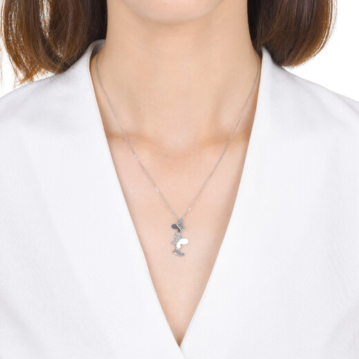 Chow Sang Sang pt950 platinum butterfly pendant without platinum necklace 56481P Price 1.86 grams (including labor cost 200 yuan)