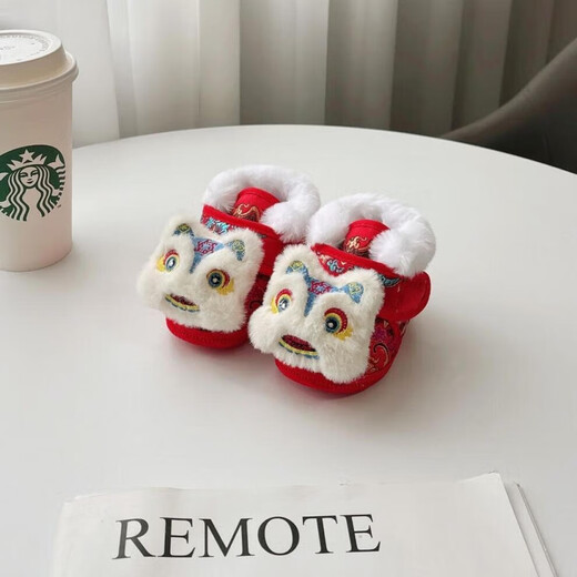 OLOEY Tiger Toe Shoes One Year Old Baby One Year Old Shoes New Chinese Style Baby Hundred Days Shoes Soft Soled Warm Toddler Shoes Embroidered Cloth Shoes Red Baby Scratching Week Plus Velvet Thickened One Year Old Shoes 13 Inner Length 12cm (Recommended 6-12 Months)