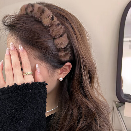 Autumn and winter retro leopard print toothed plush headband for women anti-slip face wash hairpin headband 2025 new high skull headband 1-main picture hot sale 2-piece set reinforced upgraded version