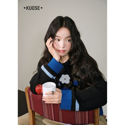 Wide color black towel embroidered sweater long-sleeved sweater 25 autumn and winter new style women's soft waxy loose bottoming top black S