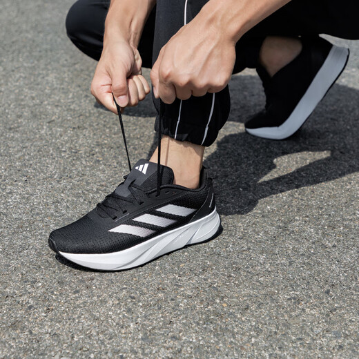 
Adidas (adidas) running shoes men's shoes. New autumn mesh commuter sports shoes for students' high school entrance examination physical examination black running shoes ID9849/black/commuting/sports (show photos to be released 10) 40 (245mm)