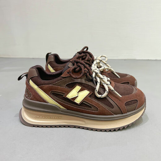 Shougu Erune Leather Leadled Forrest Gump Shoes для женщин 2025 Осень Осень Новый кружевные круги
