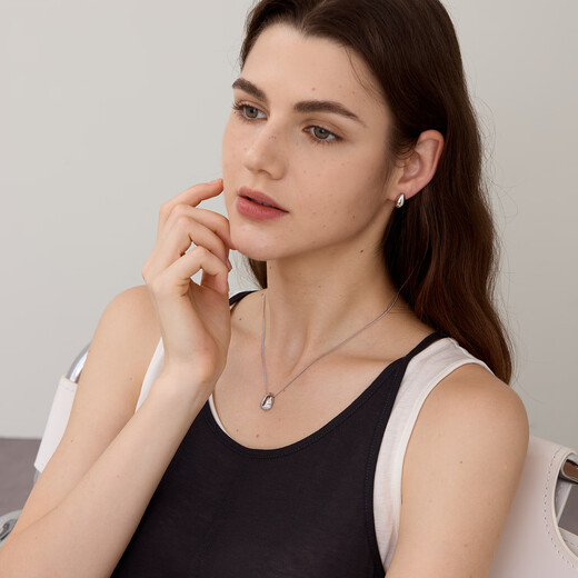 Arsis Streaming Water Drop Pendant Necklace for Women, Fashionable High-end Sweater Chain Necklace as a Gift for Girlfriend Streaming Water Drop Pendant Necklace (Large Size)