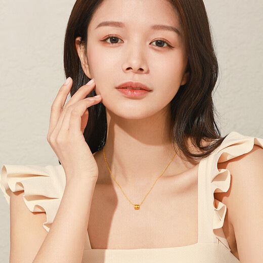 Chow Tai Fook Chinese Valentine's Day gift gold necklace women's pure gold 999 small waist necklace clavicle chain for wife pure gold pendant + 18k titanium chain