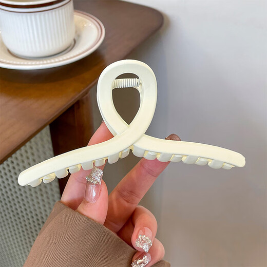 Hesiyu shark clip ins high-looking student hairpin hairpin female back of the head grabber fairy-like high-end hair grabber matte coffee color 11CM