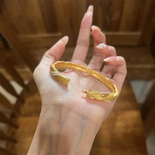 Jinxu Lao Phoenix 999 gold 18k gold brushed twist diamond bracelet sweet cool cool style bracelet accessories for women Lao Feng