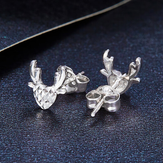 Lao Fengxiang platinum earrings Yilu You You earrings as a gift for your girlfriend as a gift platinum jewelry platinum about 1.40g