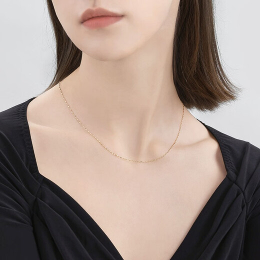 Chow Sang Sang Gypsophila 18K Gold Necklace Versatile Plain Chain Women's Clavicle Chain 03817N18KY45cm