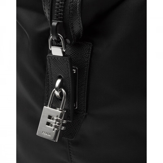PRADA Enamel Metal Triangle Logo Nylon Travel Bag Men's Black Basic Pack (Bag + Dust Bag)