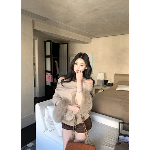 Fan Hao cuffs imitation fox fur turtleneck wool blended twist sweater bottoming a-line shorts for women khaki sweater S