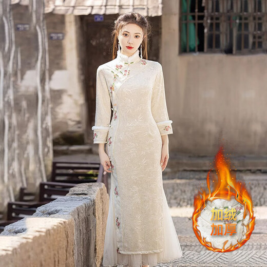New Chinese style improved cheongsam autumn and winter velvet style young style elegant embroidered national style long-sleeved dress off-white velvet XL (115-125Jin Jin equals 0.5kg)