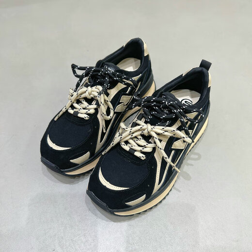 Shougu Erune Leather Leadled Forrest Gump Shoes для женщин 2025 Осень Осень Новый кружевные круги