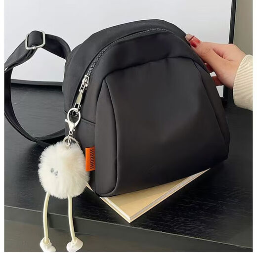 High-looking niche design small bag for women 2025 new trendy shell bag, lightweight and versatile, large capacity crossbody bag, black
