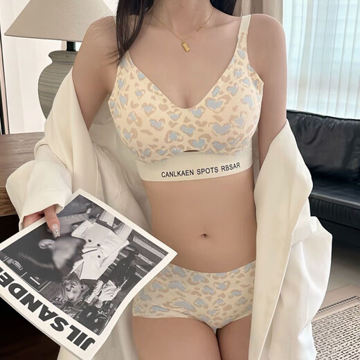 CK leopard print milk leather soft support fixed small breast push up traceless CK women's underwear sports shock-proof bra set milk white leopard print set L weight 95-115 Jin Jin equals 0.5 kg