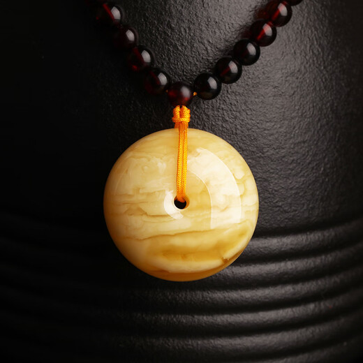 Yanyun Jewelry Natural Beeswax Peace Buckle Pendant Tiger Skin White Flower Red Amber Honey Necklace Men and Women Orphan Main Stone Weight 5-6 Grams