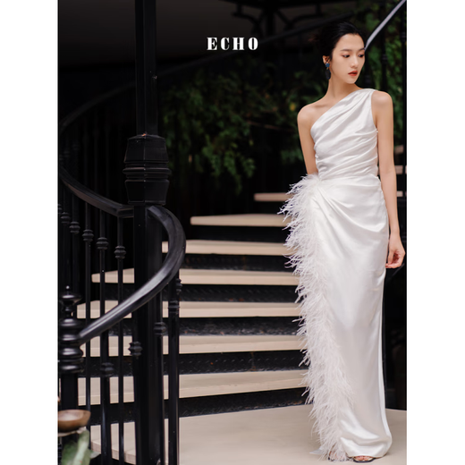 Lism International First-Line Brand White Engagement Robe de fiançailles à huit heures Dîner mariée Robe de mariée personnalisée Vêtements de toast en satin blanc (spot) xs