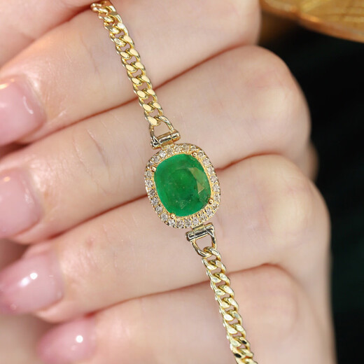 18K gold emerald Cuban bracelet is a noble and fashionable item