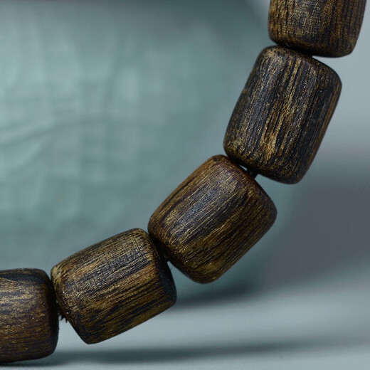 Tanjing submerged water grade Hainan Qi Nan agarwood bracelet barrel beads for men and women bracelets Guoxiang Hainan chess agarwood bracelet [Solute product S9793] Suitable for 16-18cm hand circumference, one thing, one beat sinking water chi Nan agarwood barrel beads