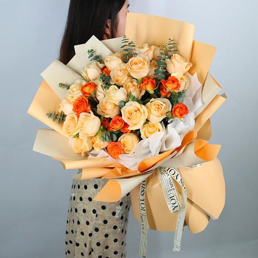 Lingxiang Valentine's Day Flower Express Champagne Rose Bouquet Confessing Love to Girlfriend and Wife Birthday Gift Nationwide Delivery 33 Champagne Rose Bouquets I Love You