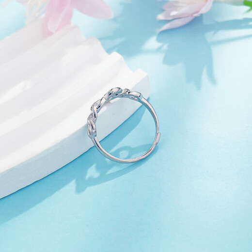 Beijing Gold Trading Center Co., Ltd. platinum ring pt950 interlocking love platinum ring female birthday Valentine's Day gift for girlfriend and wife about 2.73g