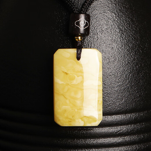 Yanyun Jewelry Natural Beeswax Wushi Brand Pendant Tiger Skin White Flower Honey Necklace Men's and Women's Solitary The main stone weighs 2-4 grams