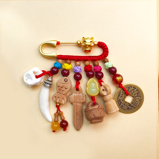Baby pin, pregnant woman's amulet, black dog tooth brooch, old peach wood child and baby anti-frightening safety pendant when going out, style 1, zodiac sign, snake