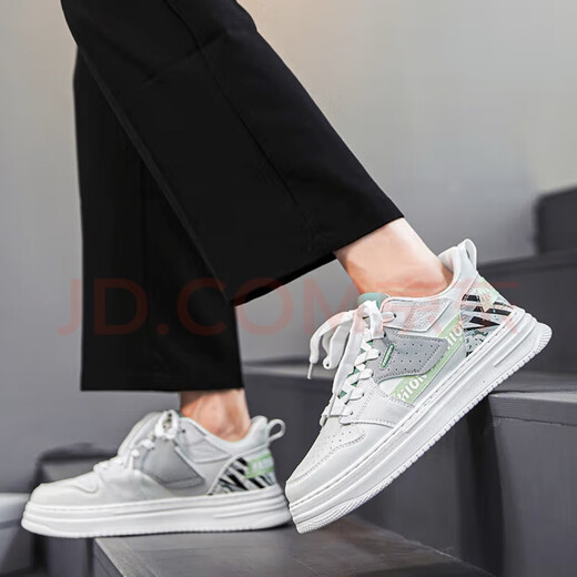 Huilirui shoes for men in autumn 2025 new versatile breathable casual flat shoes for students sports heightening little white trendy men's shoes 9195 white 42