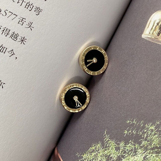 Ye Yu Xiaoxiangfeng round clock metal shirt button cardigan button versatile sweater jacket decorative button cuff button collar button clock white oil 1 piece