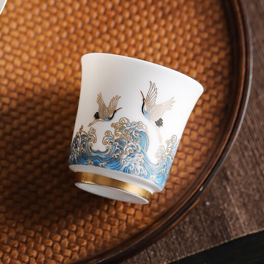 Xianghe Guanhai Tea Cup Master Cup Large Single Dehua White Porcelain Mutton Fat Jade Kung Fu Tea Set Tea Cup Xianghe Guanhai Dengyun Sukiyaki Master Cup Gift Box-125ml