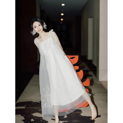 Saimandie bride dressing gown female streamer French wedding light wedding dress bride bridesmaid niche light wedding dress white morning shot dress white M recommended 120Jin Jin equal to within 0.5 kg