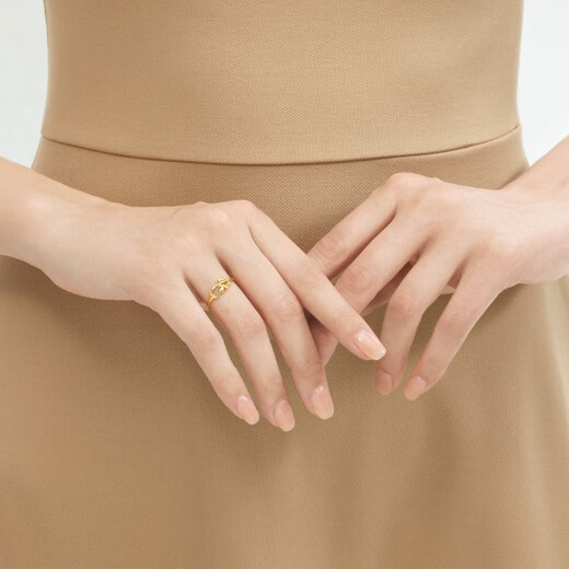 Chow Sang Sang Wing Series Starry Wishes Open Gold Ring Pure Gold Sparkling Sand Five-Pointed Star Gold Ring 11661R Priced at 2.34 grams (including labor cost of 100 yuan)