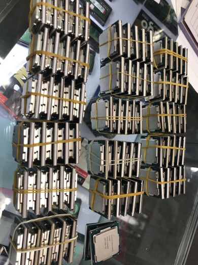 英特尔（Intel）G5905 6400 G6405 i3 10105 i5 10400F 10400 i7 10700 i9 10900k i7-10700 散片送硅胶