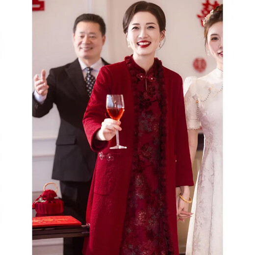 Gosilang wedding mother's high-end dress that can be worn at ordinary times. Winter style grandma's wedding banquet dress plus velvet and thickened cheongsam knot SHJ-burgundy two-piece set (outer wrap + cheongsam skirt) 2XL (recommended 115-125 Jin Jin equals 0.5 kg)