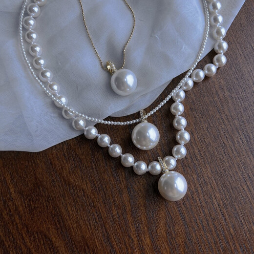 Zhou Taisheng cold light imitation Australian white pearl pendant pacifier style deep sea pearl necklace women's 925 silver buckle pendant gold