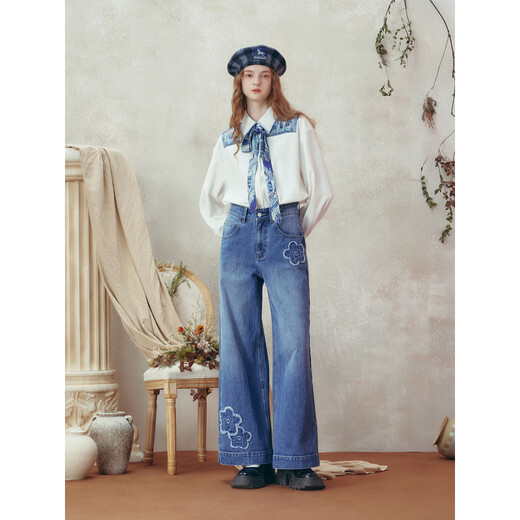 Two or Three Things Van Gogh Literature and Art Ode to the Scroll 2025 Winter New Style Removable Printed Tie Shirt for Women White M