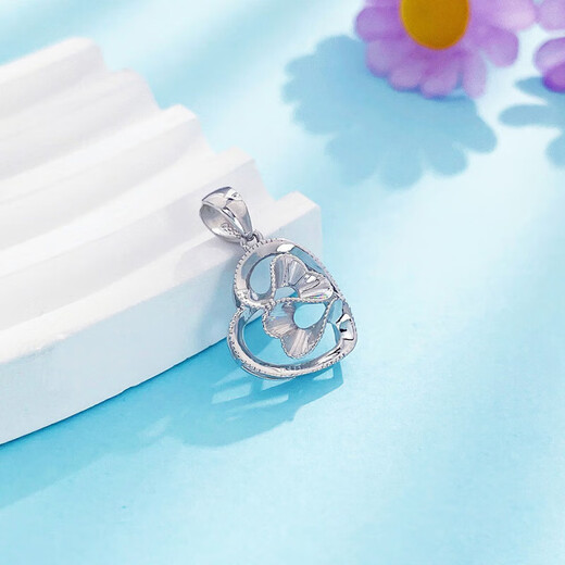 Laofu gold platinum hollow ribbon two-heart-in-one love pendant, heartbeat pendant about 2.2g