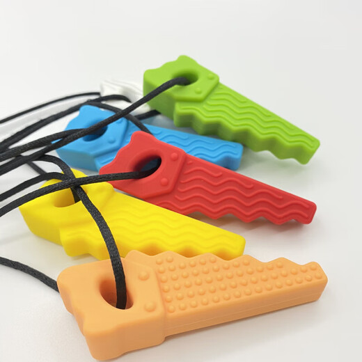 Children's oral anti-loss period soothing chew gum baby teething stick serrated silicone teether must-have for older children, red 1 pack