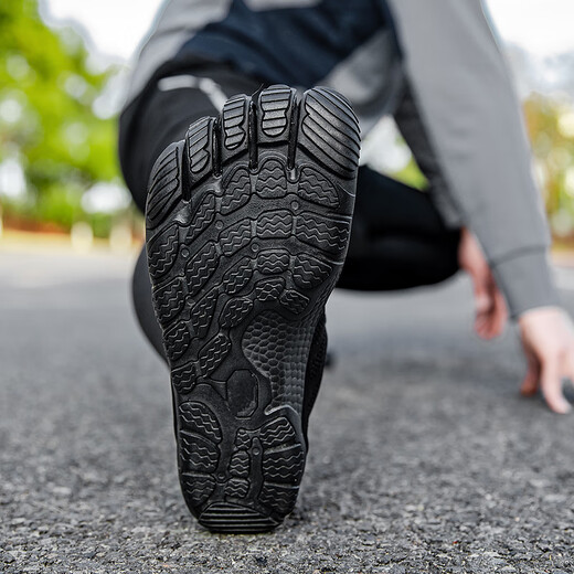 Japanese outdoor five-finger shoes, men's indoor sports fitness shoes, squat weightlifting yoga shoes, women's thumb valgus barefoot shoes, black 666 sports shoes size consultation customer service 38 is too small, take one size larger