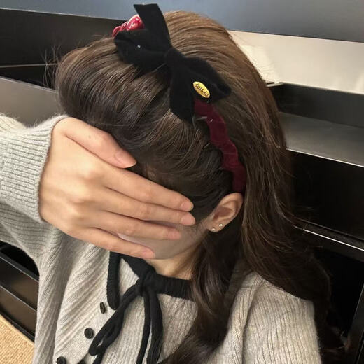 Dai Yan Korean style flocked high skull retro wavy bow headband temperament high-end non-slip pressure hairpin headband for women yellow flocked bow toothed headband*1