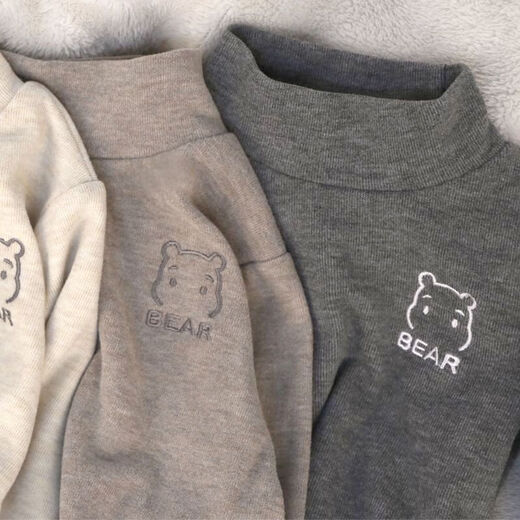 Children's long-sleeved T-shirt for boys and girls in autumn and winter embroidered bear half turtleneck top baby warm inner layering shirt khaki + beige color two-piece set 100
