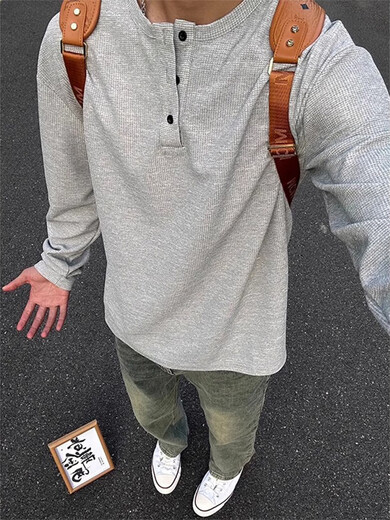 Light gray henley collar long-sleeved t-shirt for men in autumn and spring trendy brand inner cotton bottoming shirt American heavyweight polo sweatshirt gray upgraded model M