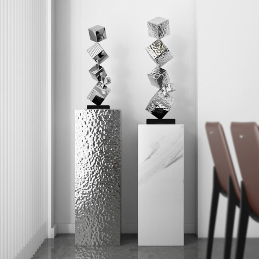 Ji Shanyuan modern simple geometric stainless steel sculpture art light luxury hotel lobby entrance niche desktop ornaments flat trumpet + sculpture table
