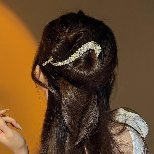 High-end rhinestone hairpin for women with updo hair on the back of the head. One-word hairpin. Temperament frog buckle twist hairpin hairpin. Gold + gun black.