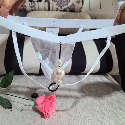 He Jiagong men's thong 3cm large beads sexy double butt back hollow T-shaped butt-revealing underwear transparent temptation low-waist pants black