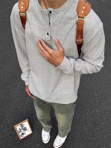 Light gray henley collar long-sleeved t-shirt for men in autumn and spring trendy brand inner cotton bottoming shirt American heavyweight polo sweatshirt gray upgraded model M