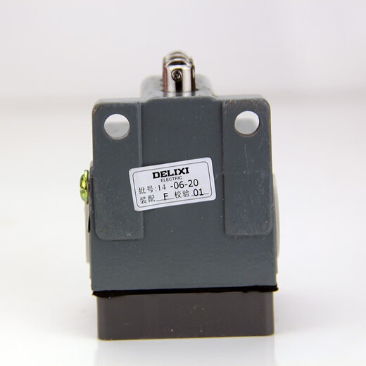Delixi travel switch JW2A-11Z/3 roller CNC machine tool limit switch triple travel switch JW2A-11Z/3